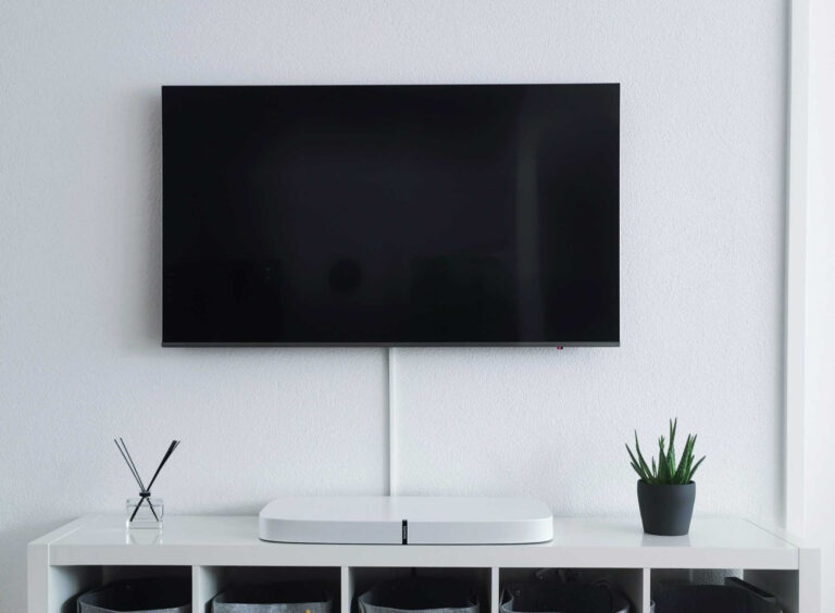 Tv På Väggen Utan Tv Bänk